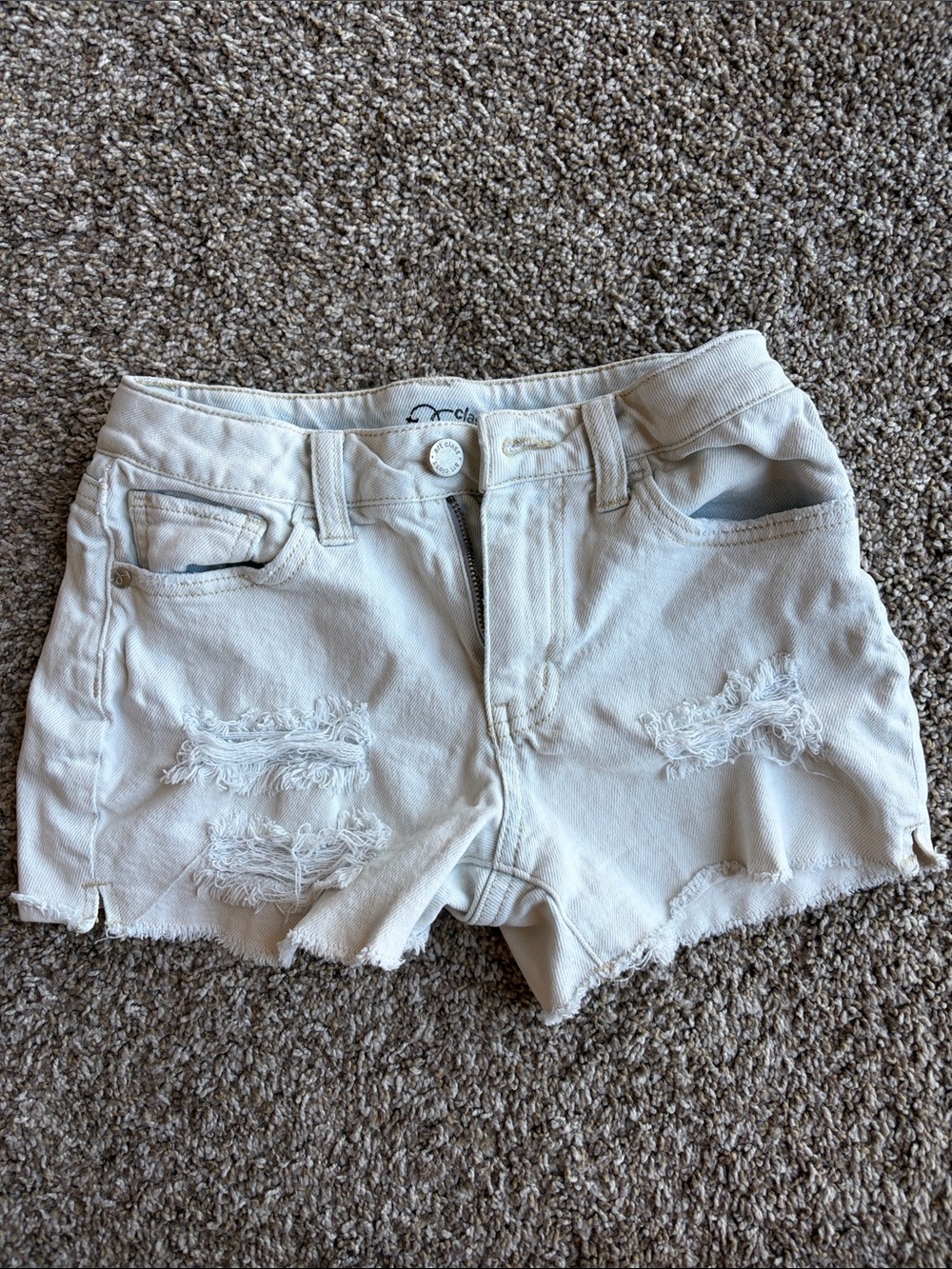 Classic Distressed White Women’s Denim Shorts - Unknown Brand
